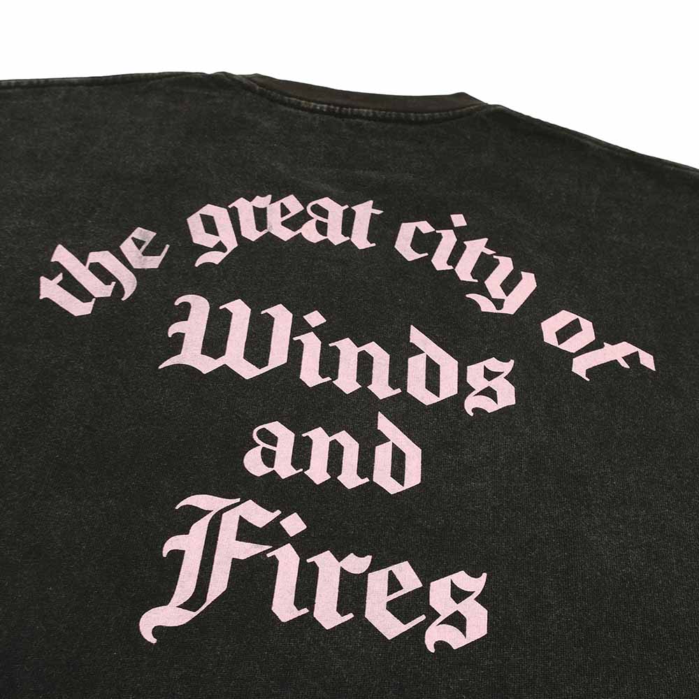 UNIVERSAL OVERALL - CHEMICAL WASH - PRINT TEE - OLD ENGLISH LOGO - U2523211