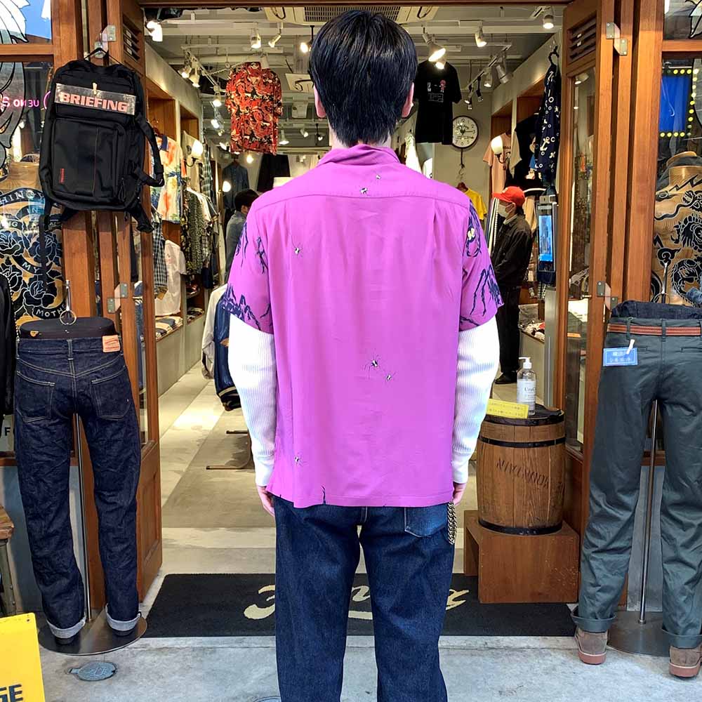STAR OF HOLLYWOOD - HIGH DENSITY RAYON PULLOVER SHIRT - TARANTULA - SH38872