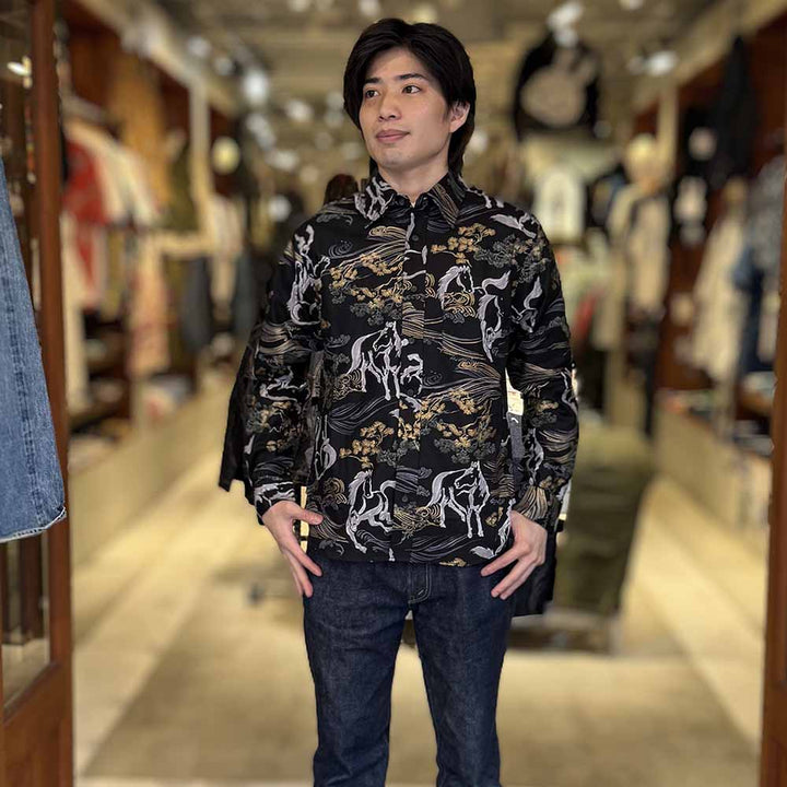 衣櫻 - サザンクロス素材 - 長袖レギュラーシャツ - 金彩墨絵馬 - SA1726