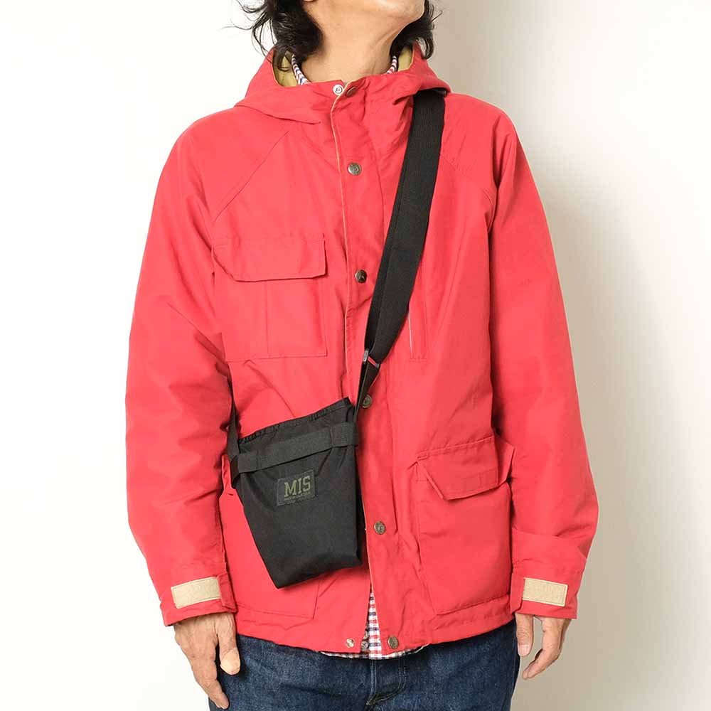 MIS　SHOULDER POUCH　エム アイ エス　ショルダーポーチ