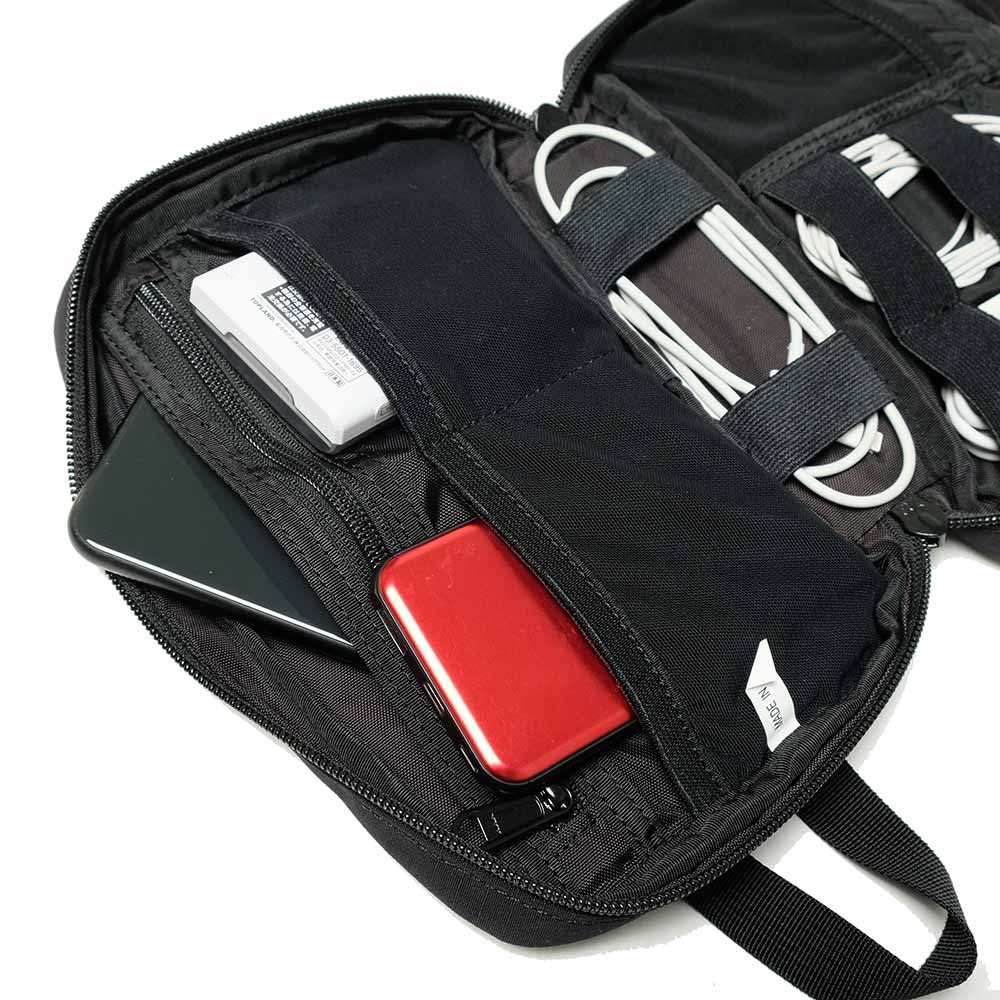 BRIEFING GADGET POUCH MW BRA221A18