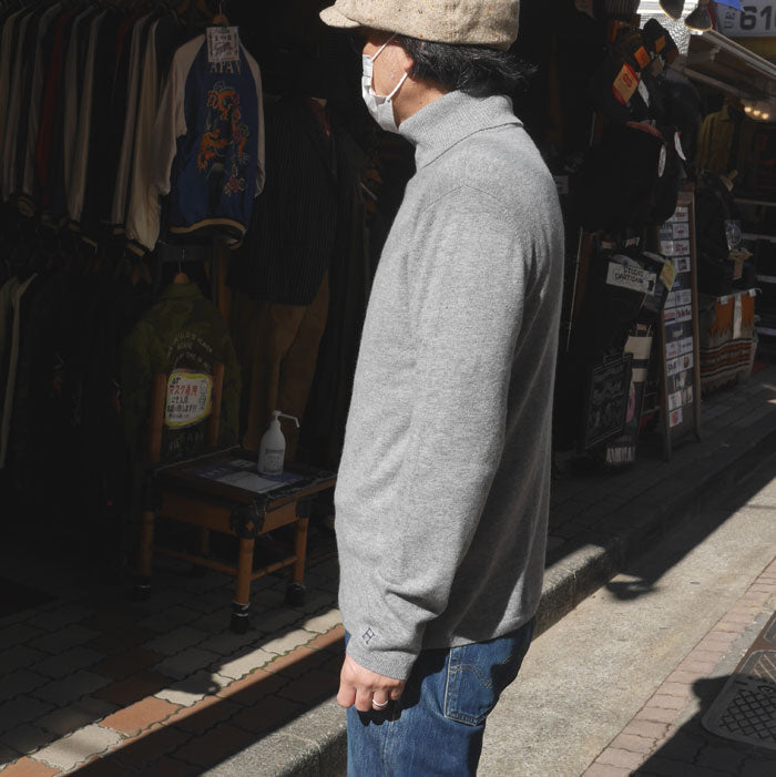 HOLLYWOOD RANCH MARKET<br>Merino Cashmere Washable Turtleneck Sweater<br>700083848