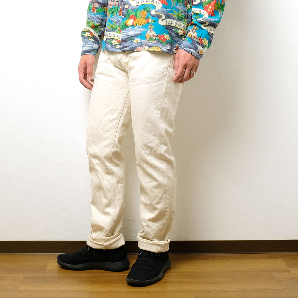 ONI DENIM<br>Semi Tight Straight 14oz Organic Cotton White Denim<br>ONI-546