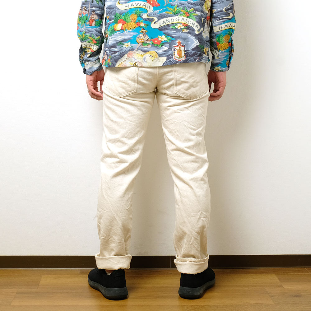 ONI DENIM<br>Semi Tight Straight 14oz Organic Cotton White Denim<br>ONI-546