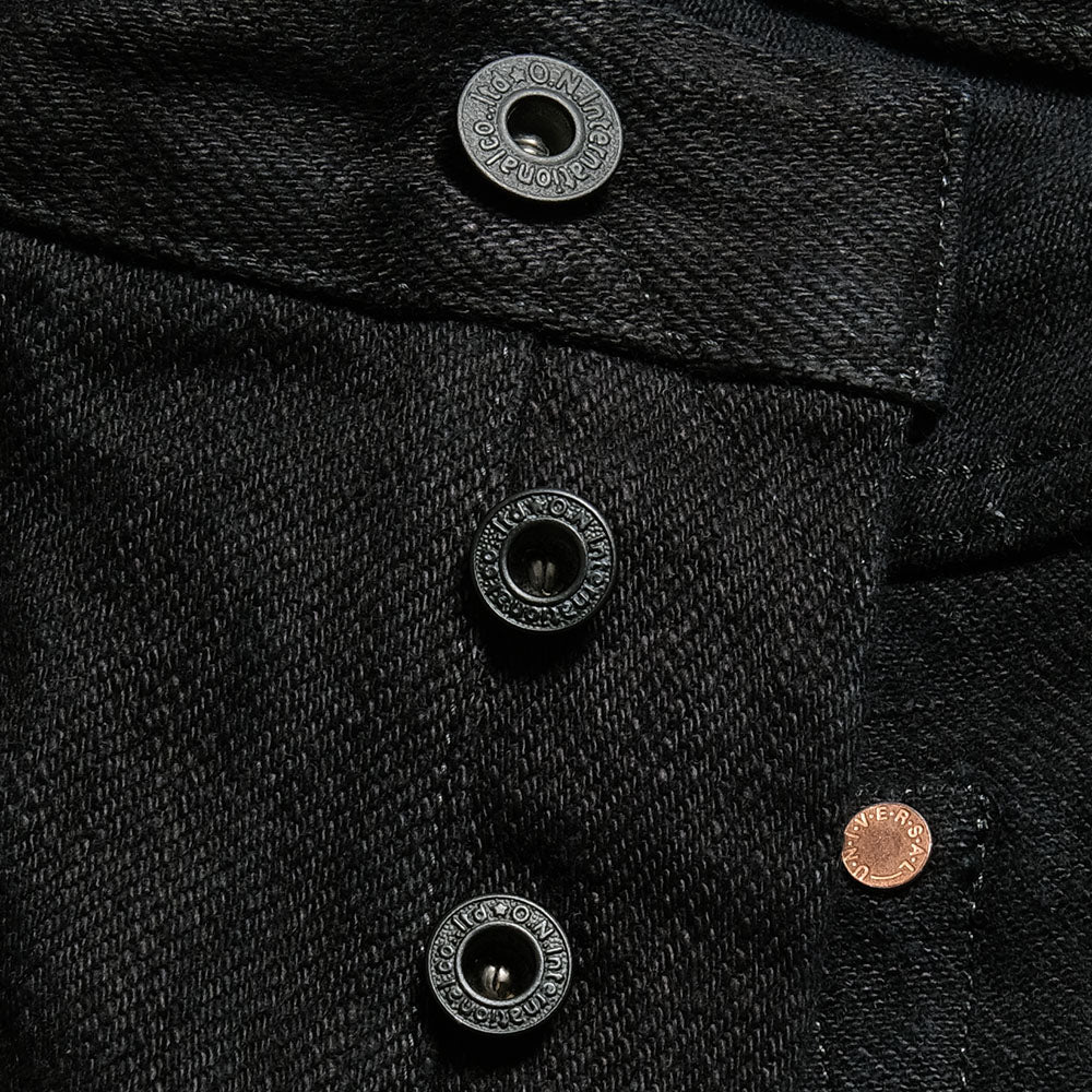Oni Denim<br>Semi Tight Straight<br>20oz "鬼秘-ONI Secret-"<br>藍墨ブラックデニム<br>ONI-546AIZ